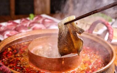 一頓火鍋后，杭州姑娘突然吐血！多數食管癌都因為它